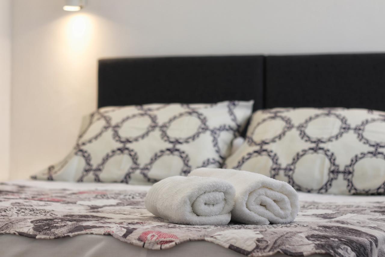 רוביני Apartments Korina & Dadi מראה חיצוני תמונה